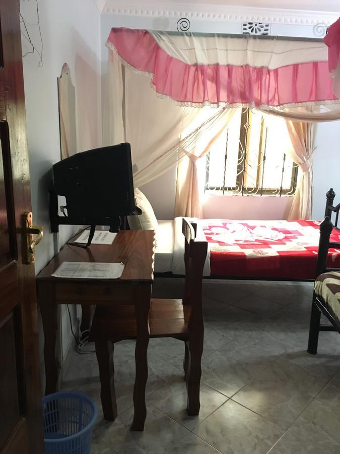 Kutetere Motel อารูชา ภายนอก รูปภาพ